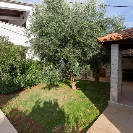 Casa vacanze House With A Parking Space Valtura, - 16611 *