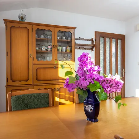 House With A Parking Space Valtura, - 16611 Ferienhaus *